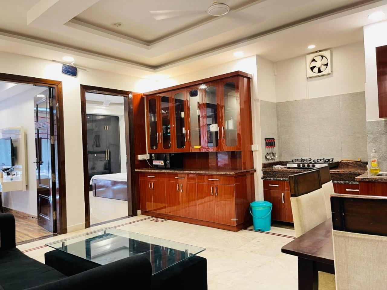 Bedchambers Serviced Apartments, Sector 38 구르가온 외부 사진
